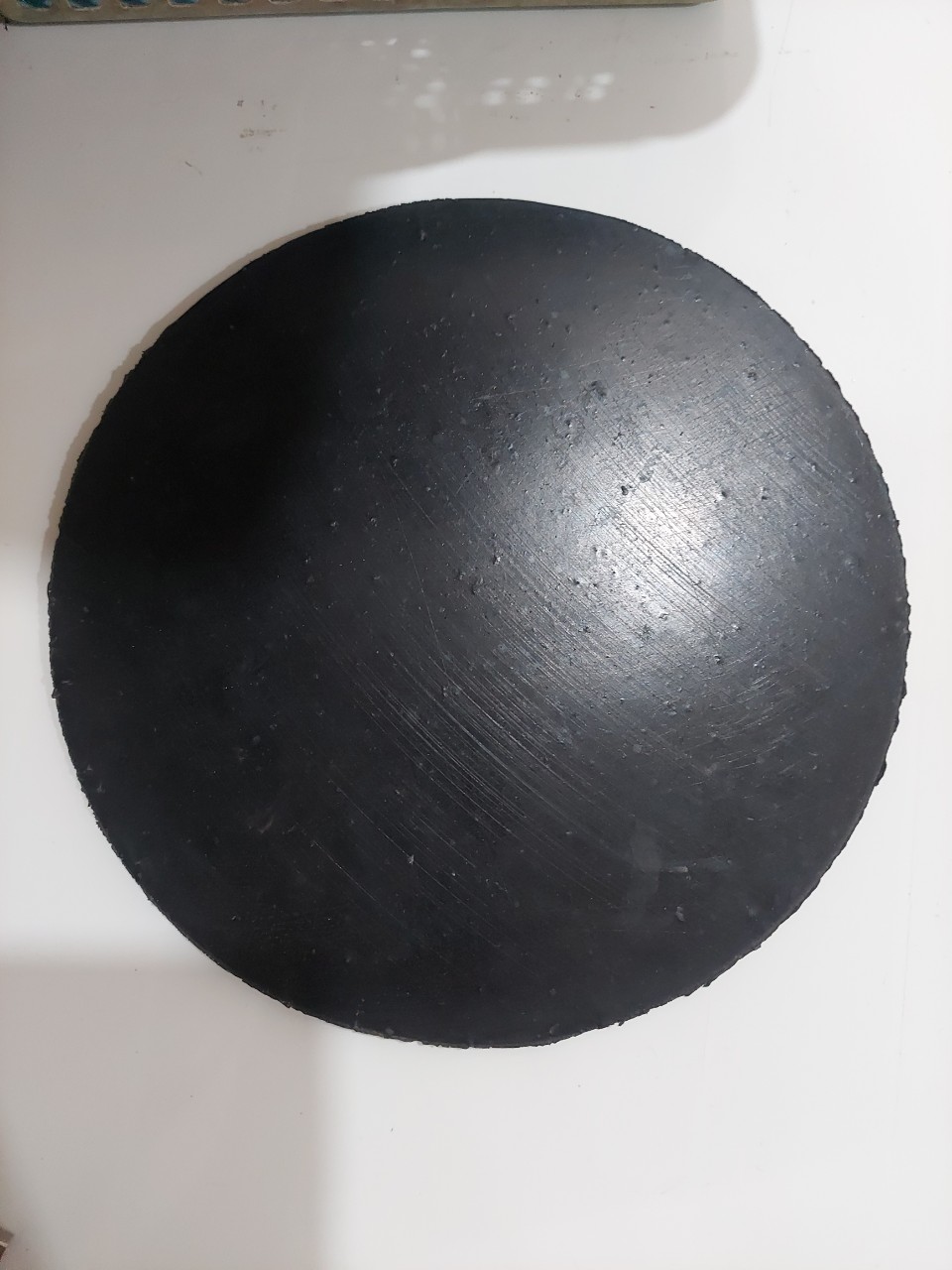 Tấm lót đen tròn dùng cho máy cắt vải mẫu tròn